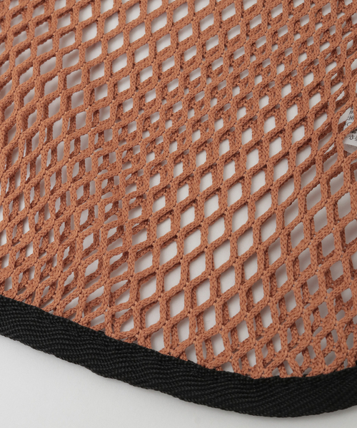 martinique(マルティニーク)の「【SPEEDO/スピード】 Mesh Tote(トートバッグ・レディース・キャメル/ブラック・FREE)」の6枚目の写真