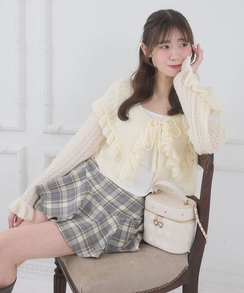 MAJESTIC LEGON(マジェスティックレゴン)の「キャミセットビッグカラーフリルカーデ(カーディガン/ボレロ・レディース・ブルー/ピンク/アイボリー/グレー・MEDIUM)」の7枚目の写真