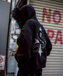 L.H.P（エルエイチピー）の「SUPPLIER サプライヤー 【LHP EXCLUSIVE】FAUX FUR CROPPED CROSS ZIP HOODIE（パーカー）」