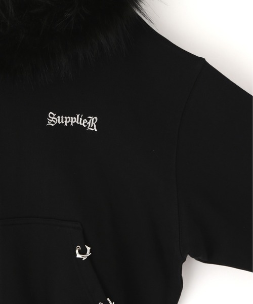 L.H.P（エルエイチピー）の「SUPPLIER/サプライヤー/【LHP EXCLUSIVE】FAUX FUR CROPPED CROSS ZIP HOODIE（パーカー・メンズ・シルバー/ピンク・XL/L/M）」の8枚目の写真