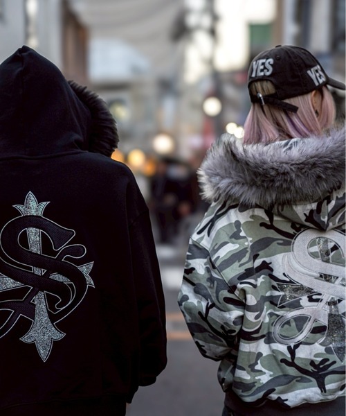 L.H.P（エルエイチピー）の「SUPPLIER/サプライヤー/【LHP EXCLUSIVE】FAUX FUR CROPPED CROSS ZIP HOODIE（パーカー・メンズ・シルバー/ピンク・XL/L/M）」の19枚目の写真