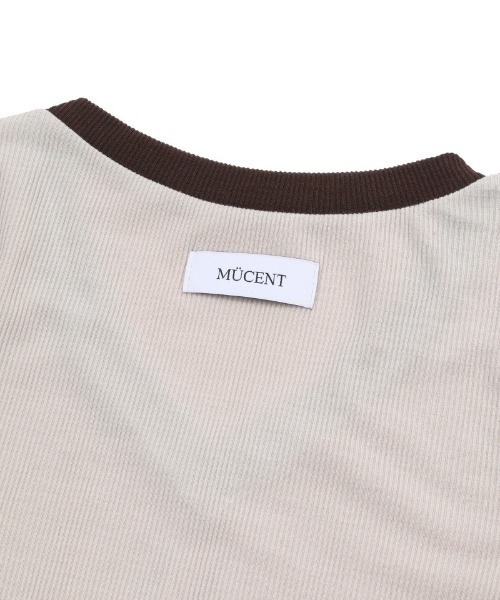 MUCENT(ムセント)の「【日本未発売/WEB限定】MUCENT(ムセント)/Vネック ライン クロップド ハーフ スリーブ Tシャツ/BINDING TRACK LINE HALF SLEEVE T(Tシャツ/カットソー・レディース・ネイビー/ベージュ/ブラック/ライトブルー・FREE)」の21枚目の写真