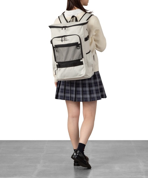Champion（チャンピオン）の「チャンピオン リュックサック ボックス型 通学 65463（バックパック/リュック・メンズ・ブラック×ホワイト/ブラック×グリーン/ブラック×ピンク/ベージュ×ブラック・FREE）」の10枚目の写真
