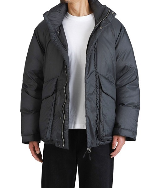 URU（ウル）の「URU / ウル：NYLON DOWN - DOWN JACKET：25FND01[COR]（ダウンジャケット/コート・メンズ・チャコールグレー・2）」の5枚目の写真