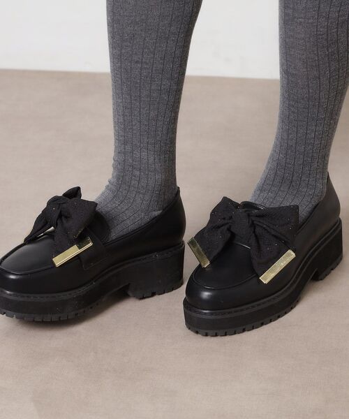 ESPERANZA（エスペランサ）の「晴雨兼用リボン厚底ローファー（パンプス・レディース・ブラック系2/アイボリー系2/ブラック・LL/M/S）」の2枚目の写真