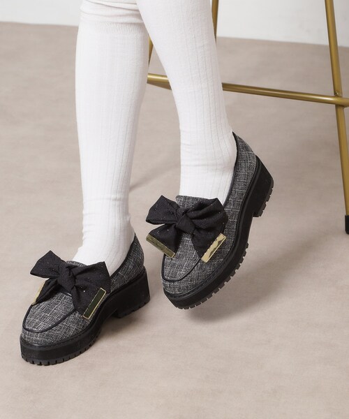 ESPERANZA（エスペランサ）の「晴雨兼用リボン厚底ローファー（パンプス・レディース・ブラック系2/アイボリー系2/ブラック・LL/M/S）」の10枚目の写真