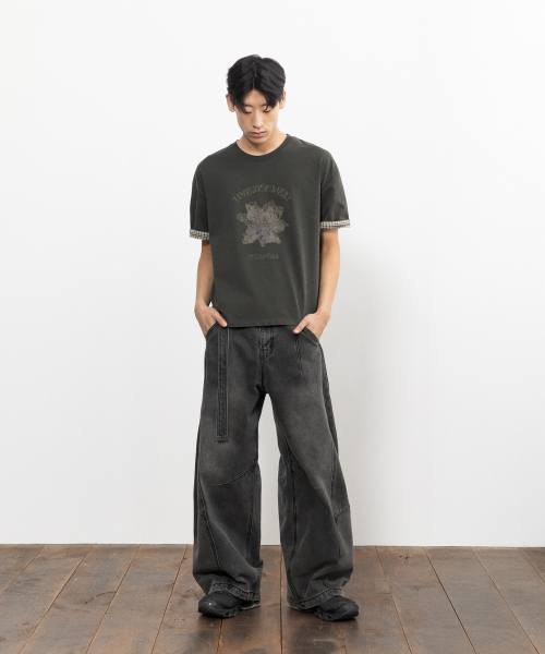 BEGIN202（ビギン202）の「ドライフラワークロップロールアップTシャツ[ウォッシュドチャコール]（Tシャツ/カットソー・メンズ・その他・1/2/3）」の2枚目の写真