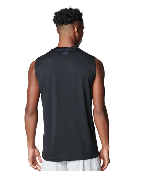 UNDER ARMOUR(アンダーアーマー)の「UAテック ワードマーク スリーブレス シャツ(トレーニング/メンズ)(タンクトップ・メンズ・ブラック・L/XL/M/S/2XL)」の4枚目の写真