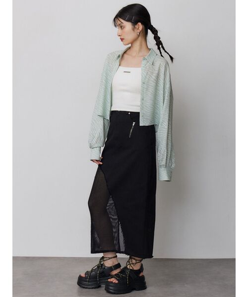 MURUA（ムルーア）の「メッシュスウィッチデニムスカート（デニムスカート・レディース・ブラック/ブルー・2/1）」の7枚目の写真