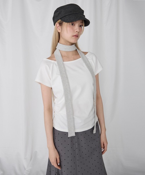 Unblend(アンブレンド)の「【Unblend】マフラーセット サイドギャザー ワンショルダー 2WAY アソート 半袖Tシャツ(Tシャツ/カットソー・レディース・ホワイト系/ブラック/ブラック系/チャコール/オフホワイト・FREE)」の11枚目の写真