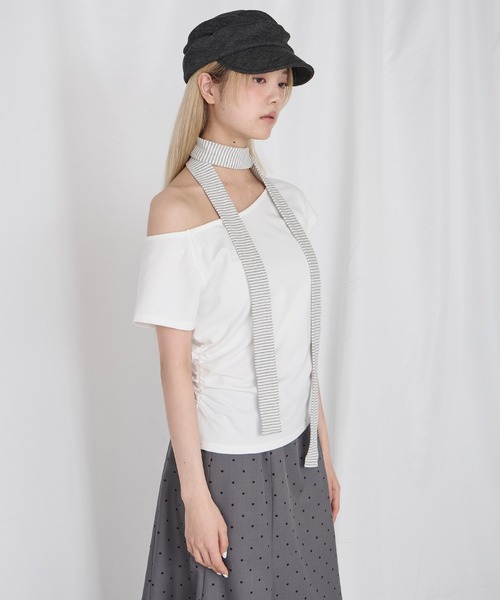 Unblend(アンブレンド)の「【Unblend】マフラーセット サイドギャザー ワンショルダー 2WAY アソート 半袖Tシャツ(Tシャツ/カットソー・レディース・ホワイト系/ブラック/ブラック系/チャコール/オフホワイト・FREE)」の13枚目の写真