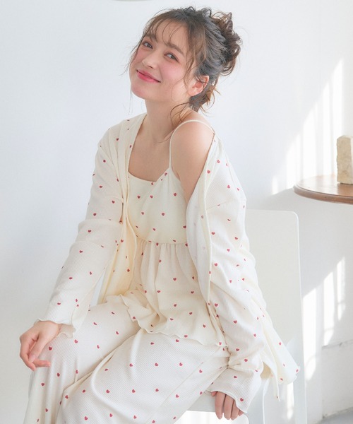 cross marche（クロスマルシェ）の「【LAFUKU/ラフク】カップ付きワッフルキャミソール&フレアパンツルームウェア3点SET（ルームウェア/パジャマ・レディース・チャコール/ベージュ系その他/ブルー/ピンク/ベージュ・M/L/LL）」の3枚目の写真