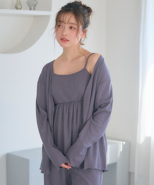 cross marche（クロスマルシェ）の「【LAFUKU/ラフク】カップ付きワッフルキャミソール&フレアパンツルームウェア3点SET（ルームウェア/パジャマ・レディース・チャコール/ベージュ系その他/ブルー/ピンク/ベージュ・M/L/LL）」の2枚目の写真