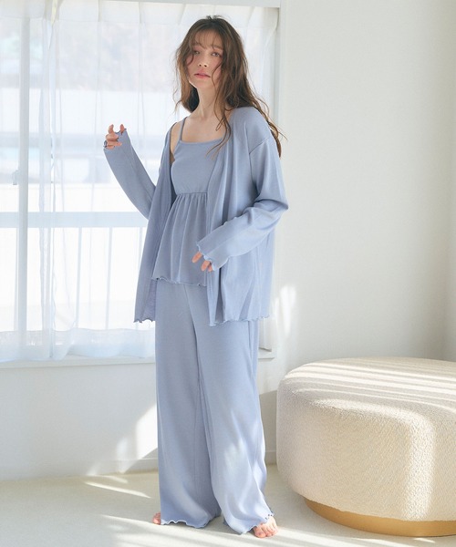 cross marche（クロスマルシェ）の「【LAFUKU/ラフク】カップ付きワッフルキャミソール&フレアパンツルームウェア3点SET（ルームウェア/パジャマ・レディース・チャコール/ベージュ系その他/ブルー/ピンク/ベージュ・M/L/LL）」の9枚目の写真