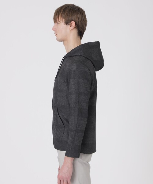 BLACK LABEL CRESTBRIDGE（ブラックレーベル・クレストブリッジ）の「シャドーチェックカラミパーカー（パーカー・メンズ・ライトグレー/ネイビー/チャコールグレー・M/XL/L）」の13枚目の写真