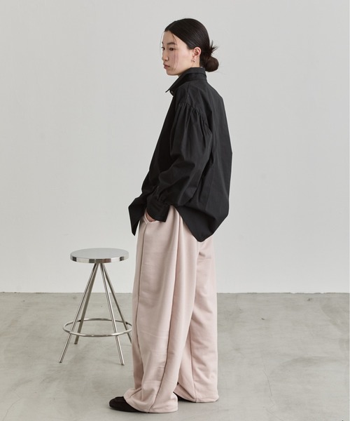 NUJOH(ヌゾ)の「Balloon Sleeve Cotton Shirt / バルーンスリーブコットンシャツ(シャツ/ブラウス・レディース・ライトブルー/ブラック/ホワイト・FREE)」の19枚目の写真