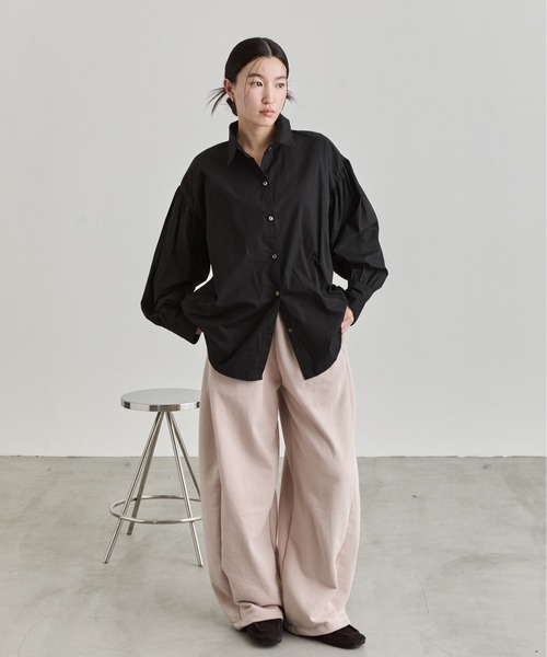 NUJOH(ヌゾ)の「Balloon Sleeve Cotton Shirt / バルーンスリーブコットンシャツ(シャツ/ブラウス・レディース・ライトブルー/ブラック/ホワイト・FREE)」の16枚目の写真
