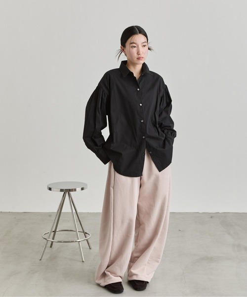 NUJOH(ヌゾ)の「Balloon Sleeve Cotton Shirt / バルーンスリーブコットンシャツ(シャツ/ブラウス・レディース・ライトブルー/ブラック/ホワイト・FREE)」の18枚目の写真