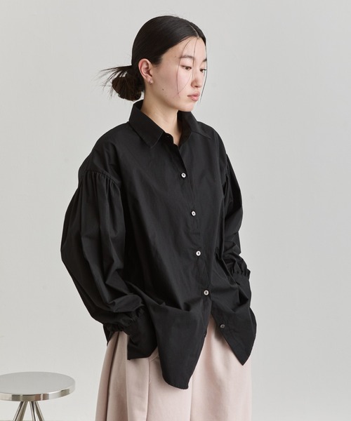 NUJOH(ヌゾ)の「Balloon Sleeve Cotton Shirt / バルーンスリーブコットンシャツ(シャツ/ブラウス・レディース・ライトブルー/ブラック/ホワイト・FREE)」の10枚目の写真