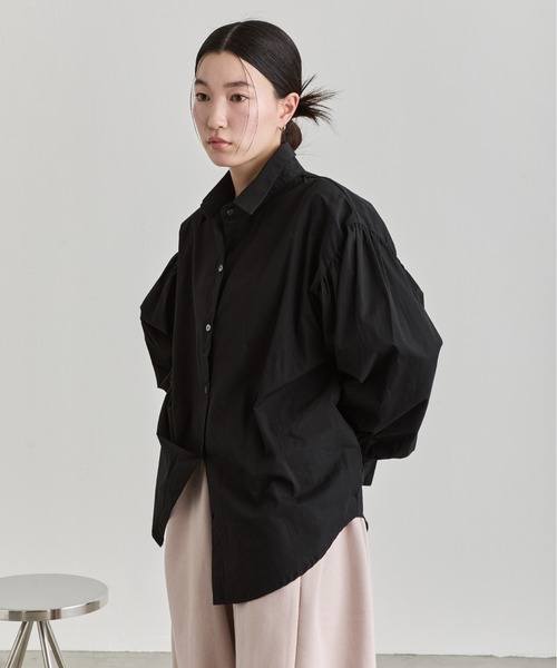 NUJOH(ヌゾ)の「Balloon Sleeve Cotton Shirt / バルーンスリーブコットンシャツ(シャツ/ブラウス・レディース・ライトブルー/ブラック/ホワイト・FREE)」の8枚目の写真