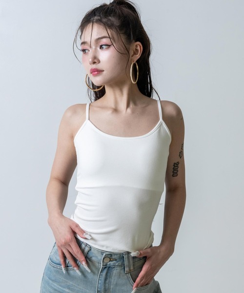 ANAP(アナップ)の「カップ付 バックオープン キャミソール(キャミソール・レディース・アイボリー/ブラック/ホワイト・F)」の4枚目の写真