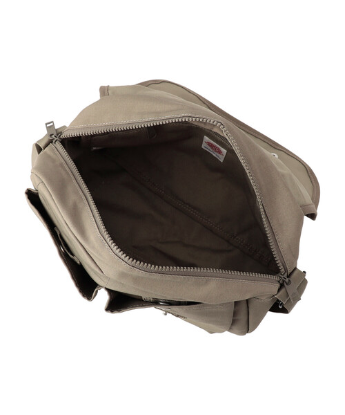 DANTON(ダントン)の「Canvas Shoulder Bag〈OBERKAMPF〉(ショルダーバッグ・レディース・ベージュ/イエロー/サックスブルー/ブラック/アイボリー/グレー・-)」の17枚目の写真