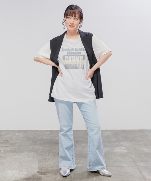 Honeys（ハニーズ）の「【ＵＶカット】ロゴビッグＴシャツ（Tシャツ/カットソー・レディース・レッド/スミクロ/ベージュ/アイボリー/グレイッシュブルー・L/M/S）」の8枚目の写真