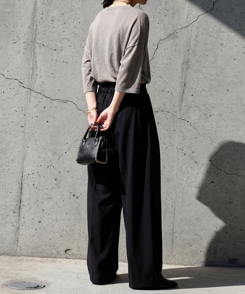 antiqua(アンティカ)の「ワイド タックパンツ(その他パンツ・レディース・ライム/ピンク/パープル/ブラック・MEDIUM/LARGE)」の7枚目の写真