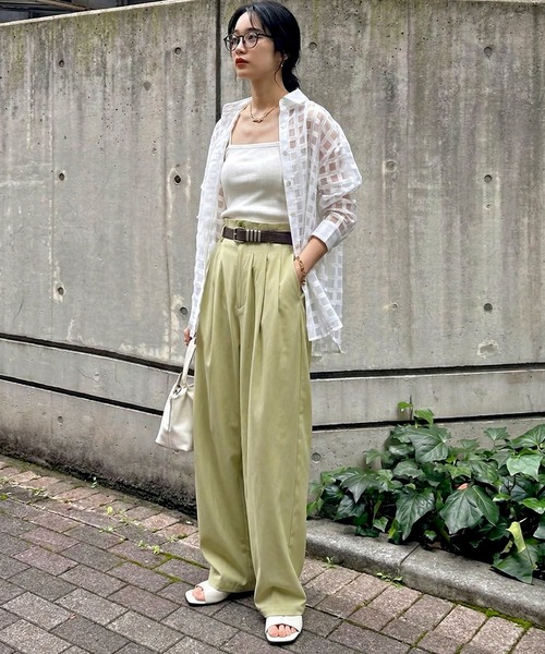 antiqua(アンティカ)の「ワイド タックパンツ(その他パンツ・レディース・ライム/ピンク/パープル/ブラック・MEDIUM/LARGE)」の8枚目の写真
