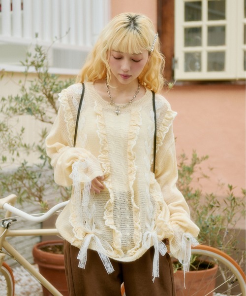 ロベルトカヴァリ♥透かし編み カットソー 肌見せしすぎず、ほんのり色っぽ。透かし編みメロウトップスカットソー