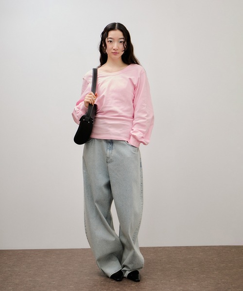 ADAM ET ROPE'(アダムエロペ)の「バックコンシャストップス(Tシャツ/カットソー・レディース・ピンク系その他2/ホワイト系その他7/ブラック・FREE)」の4枚目の写真