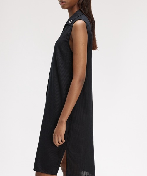 FRED PERRY(フレッドペリー)の「Sheer Stripe Sleeveless Dress/シアーストライプノースリーブワンピース(ワンピース・レディース・ブラック・8/10)」の7枚目の写真