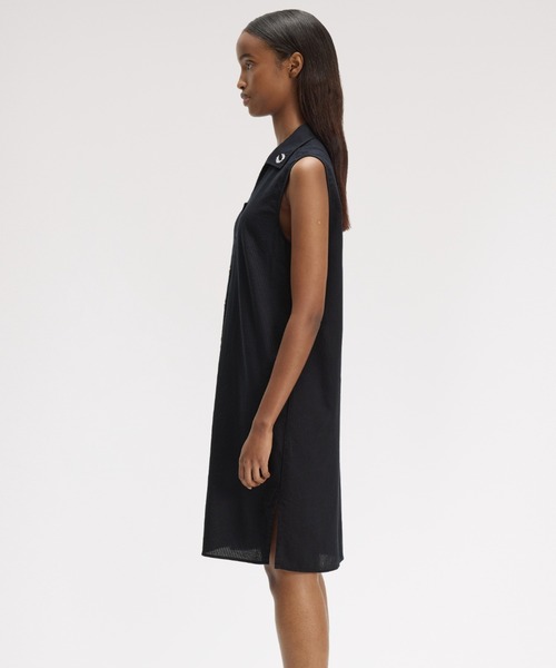 FRED PERRY(フレッドペリー)の「Sheer Stripe Sleeveless Dress/シアーストライプノースリーブワンピース(ワンピース・レディース・ブラック・8/10)」の10枚目の写真