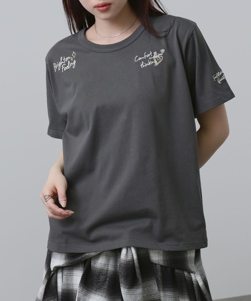 NAVY（ネイビー）の「ベーシックプリントT1（Tシャツ/カットソー・レディース・グレー/チャコールグレー/ホワイト系1/ホワイト系2・M/L）」の3枚目の写真