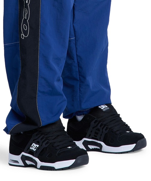 DC SHOES(ディーシーシューズ)の「DC SHOES メンズ AT-2 フットウェア スニーカー 【2026年春夏モデル】(スニーカー・メンズ・グレー系その他/ホワイト系その他/ブラック×グレー・25.5cm/26cm/26.5cm/27cm/27.5cm/28cm/28.5cm/29cm)」の14枚目の写真