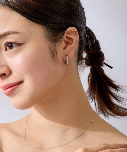 CALIN STANDARD(カリンスタンダード)の「◆金属アレルギー対応◆◆made in japan◆【痛くない】【落ちにくい】【ストレスフリーな着け心地】スリムライン グランループフィットイヤリング(イヤリング・レディース・シルバー/ゴールド・FREE)」の16枚目の写真