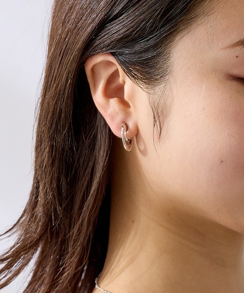 CALIN STANDARD(カリンスタンダード)の「◆金属アレルギー対応◆◆made in japan◆【痛くない】【落ちにくい】【ストレスフリーな着け心地】スリムライン グランループフィットイヤリング(イヤリング・レディース・シルバー/ゴールド・FREE)」の7枚目の写真