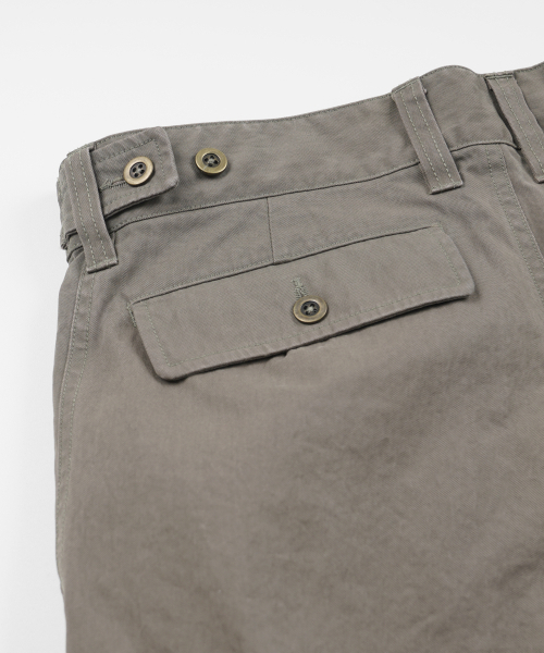 FRIZMWORKS(フリズムワークス)の「CN FRENCH ARMY M64 PANTS _ OLIVE GRAY(その他パンツ・メンズ・その他・SMALL/MEDIUM/LARGE/X-LARGE)」の8枚目の写真