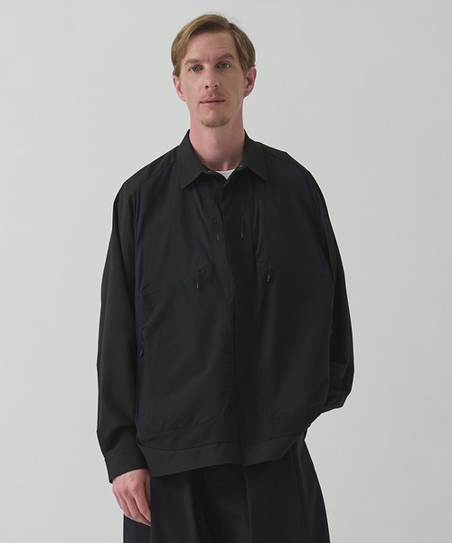 WHITE MOUNTAINEERING(ホワイトマウンテニアリング)の「【White Mountaineering / ホワイトマウンテニアリング】MULTI POCKET SHIRT(シャツ/ブラウス・メンズ・ブラック・3/2/1/0)」の1枚目の写真