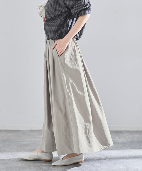 IENA（イエナ）の「ウォッシャブル タフタギャザーフレアスカート（スカート・レディース・ブラック/ホワイト/ベージュ・34/36/38）」の6枚目の写真