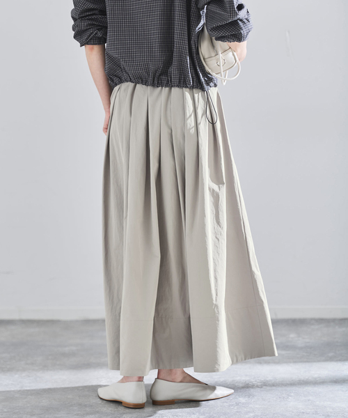 IENA（イエナ）の「ウォッシャブル タフタギャザーフレアスカート（スカート・レディース・ブラック/ホワイト/ベージュ・34/36/38）」の7枚目の写真