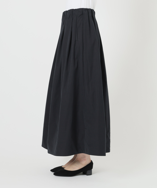 IENA（イエナ）の「ウォッシャブル タフタギャザーフレアスカート（スカート・レディース・ブラック/ホワイト/ベージュ・34/36/38）」の14枚目の写真