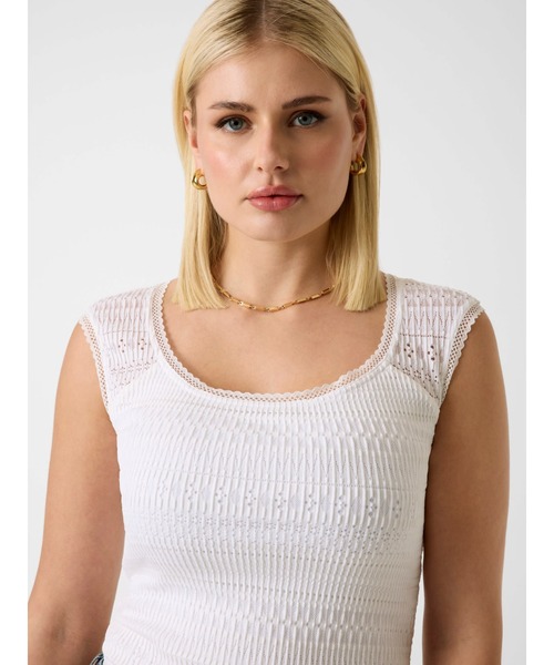 Guess(ゲス)の「ELISABETTE Top タンクトップ(タンクトップ・レディース・ブラック/ホワイト・SMALL/LARGE/MEDIUM/X-SMALL)」の9枚目の写真