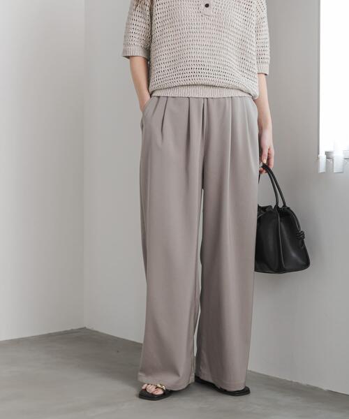 URBAN RESEARCH DOORS（アーバンリサーチドアーズ）の「『UR TECH』完声/涼ギャザーワイドパンツ（その他パンツ・レディース・ベージュ/グレー・SMALL/MEDIUM/LARGE）」の8枚目の写真