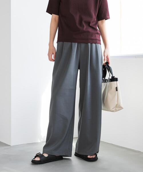 URBAN RESEARCH DOORS（アーバンリサーチドアーズ）の「『UR TECH』完声/涼ギャザーワイドパンツ（その他パンツ・レディース・ベージュ/グレー・SMALL/MEDIUM/LARGE）」の18枚目の写真