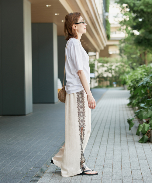 VERMEIL par iena（ヴェルメイユパーイエナ）の「ディオラマ クルーネック Tシャツ（Tシャツ/カットソー・レディース・ブラック/ホワイト・FREE）」の15枚目の写真