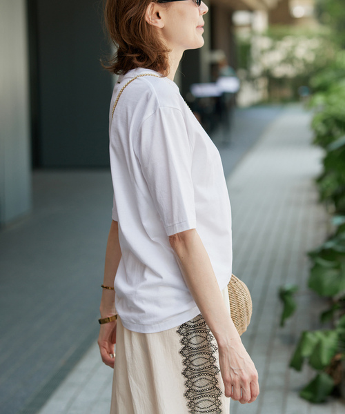 VERMEIL par iena（ヴェルメイユパーイエナ）の「ディオラマ クルーネック Tシャツ（Tシャツ/カットソー・レディース・ブラック/ホワイト・FREE）」の18枚目の写真