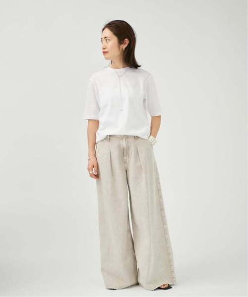 VERMEIL par iena(ヴェルメイユパーイエナ)の「ディオラマ クルーネック Tシャツ(Tシャツ/カットソー・レディース・ブラック/ホワイト・FREE)」の15枚目の写真