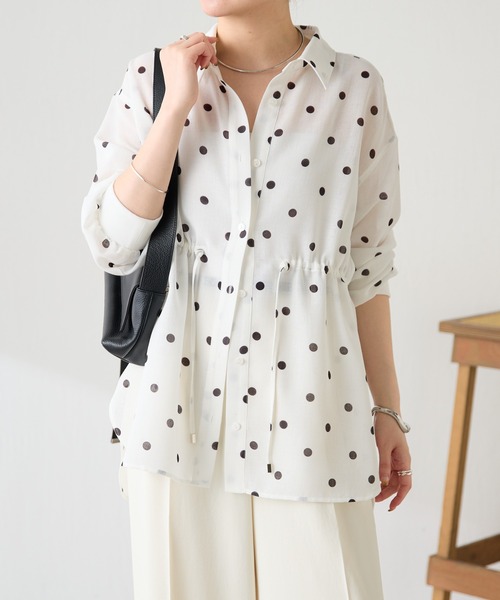 COLLAGE GALLARDAGALANTE（コラージュガリャルダガランテ）の「ドロストシェイプシアーシャツ/WEB限定カラー展開（シャツ/ブラウス・レディース・オフホワイト/ピンク/ネイビー/カーキ・FREE）」の8枚目の写真