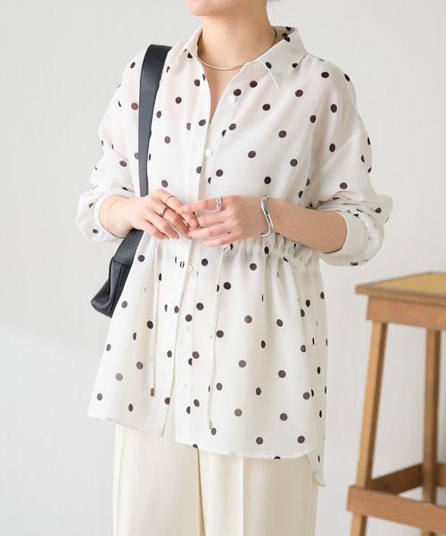 COLLAGE GALLARDAGALANTE（コラージュガリャルダガランテ）の「ドロストシェイプシアーシャツ/WEB限定カラー展開（シャツ/ブラウス・レディース・オフホワイト/ピンク/ネイビー/カーキ・FREE）」の9枚目の写真